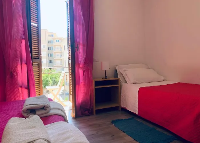 In Shared בית אירוח *